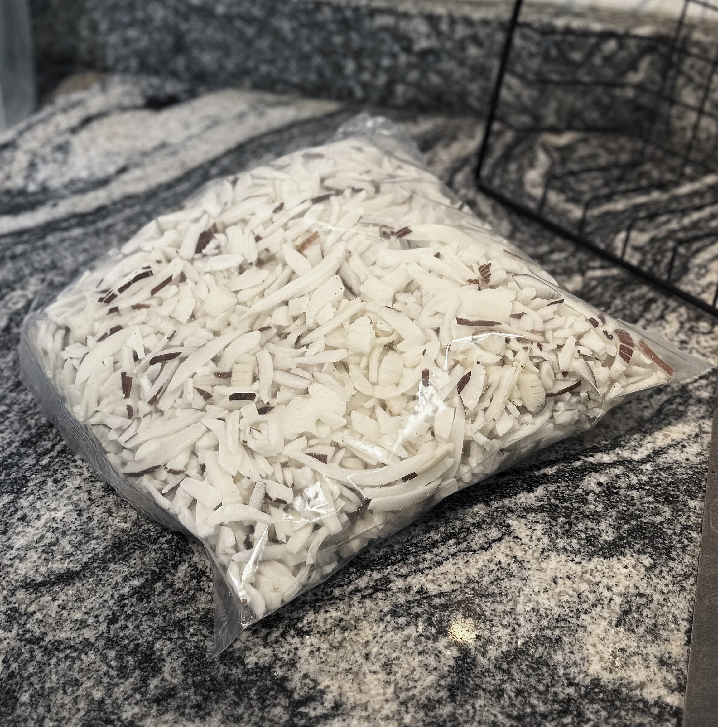 1KG COCONUT FLAKES (SWEETENED) from 3 pcs